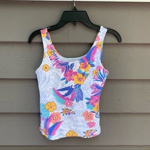 Athletic sleeveless top